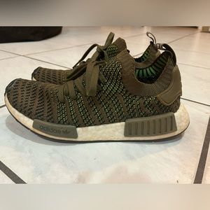 Men’s Adidas NMD R2